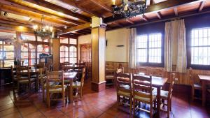 Restaurace v ubytování LABELLA - Hostal Rural Restaurante