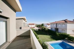 Vista de la piscina de Rentalmar Romani Adosados o alrededores