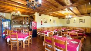 Restaurace v ubytování LABELLA - Hostal Rural Restaurante
