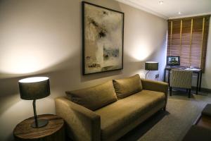Sjónvarps- og/eða afþreyingartæki á Hotel Martín Gusinde