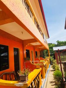 Balkón nebo terasa v ubytování Edem Tourist Inn Malapascua