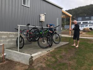 Jízda na kole v ubytování Derby Digs Cottage nebo okolí