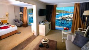 Gallery image of Ece Saray Marina Resort in Fethiye