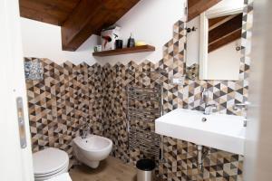 Un baño de B&B Lanziani 37 fotos más