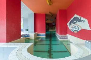 Bazén v ubytování Hunguest Hotel Aqua Sol nebo v jeho okolí