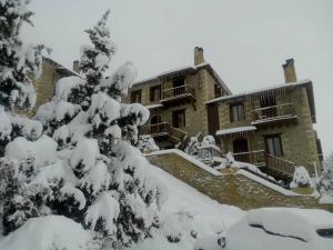 Nymfes Guesthouse v zime
