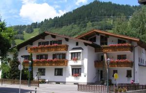 Nespecifikovaný výhled na hory nebo výhled na hory při pohledu z bed and breakfast