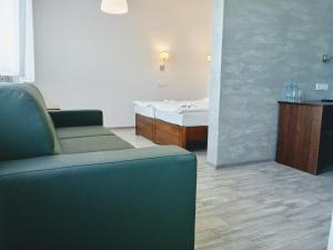 Postel nebo postele na pokoji v ubytování Hotel Miłosz Restauracja, Basen dla dzieci, Sala Zabaw, Siłownia