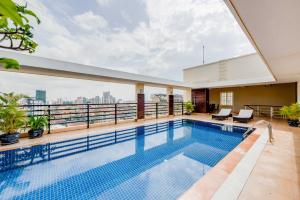Bazén v ubytování City View Apartment nebo v jeho okolí