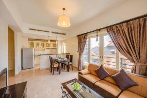 Kuchyň nebo kuchyňský kout v ubytování City View Apartment