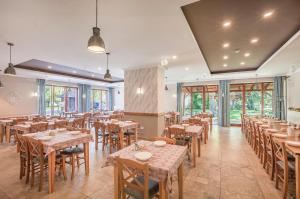 Restaurace v ubytování Tölgyfa Fogadó