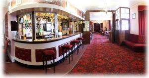 The lounge or bar area at Royal Hotel 