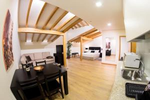 Uma cama ou camas num quarto em Bugalha My Loft Douro 10