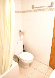 Kúpeľňa v ubytovaní Hostal Fonda Prat