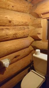 White Tree Log House Madarao Tangram的一间浴室