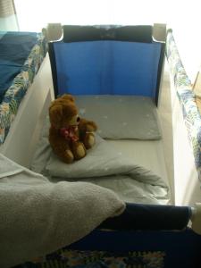 Ein Bett oder Betten in einem Zimmer der Unterkunft Ferienwohnung Rheinaue