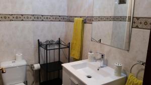 Kúpeľňa v ubytovaní Apartamento TISARE wifi