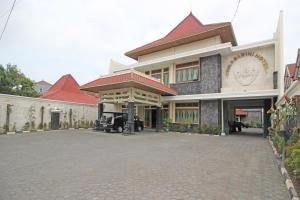 Foto de la galería de RedDoorz near XT Square Yogyakarta en Yogyakarta