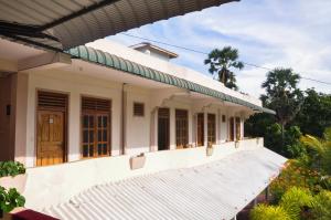 Bangunan di mana terletaknya hotel