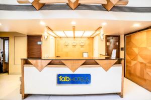 Vstupní hala nebo recepce v ubytování Hotel Gandharva Shivajinagar
