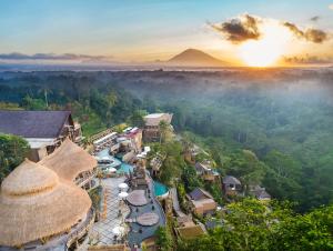 Vaade majutusasutusele The Kayon Jungle Resort linnulennult