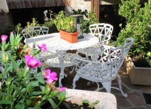 Hotel Rural el Arrabal Siguenza外面的花园