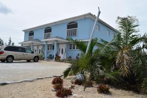 Budova, kde se prázdninový dům nachází