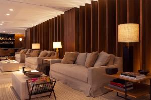 Uma área de estar em Hotel Fasano Belo Horizonte