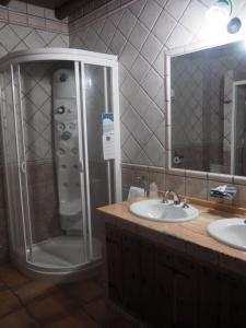 Kúpeľňa v ubytovaní Hotel Rural El Convento + 9 fotografií