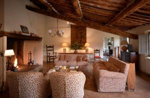 Χώρος καθιστικού στο Borgo Lucignanello Bandini