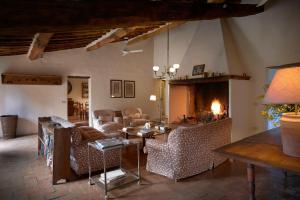 Χώρος καθιστικού στο Borgo Lucignanello Bandini