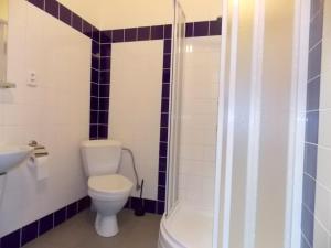 O baie la Hotel Britz