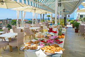 Gallery image of Hotel Nuova Sabrina in Marina di Pietrasanta