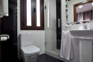 Vannituba majutusasutuses Hostal Almanzor
