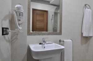 Vannituba majutusasutuses Hostal Almanzor