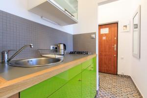 Kuchyňa alebo kuchynka v ubytovaní Rental Apartments Bednarska