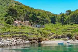 Φυσικό τοπίο κοντά σε αυτή η παραθεριστική κατοικία