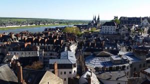 Nespecifikovaný výhled na destinaci Blois nebo výhled na město při pohledu z bed and breakfast
