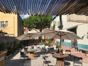 Photo de la galerie de l'établissement Mucha Masia Hostel Rural Urba, à El Prat de Llobregat