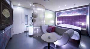 Кровать или кровати в номере Hotel Glow Yokkaichi (Adult Only)
