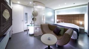 Кровать или кровати в номере Hotel Glow Yokkaichi (Adult Only)