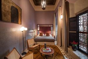 72 Hotel & Spa客房内的一张或多张床位