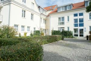 Gallery image of Inselquartett - Appartements inkl Wäschepaket - nähe AOK-Klinik in Wiek auf Rügen 