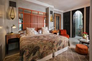 72 Hotel & Spa客房内的一张或多张床位