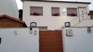 Budova, v ktorej sa apartmán nachádza