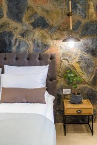 Merom Golan Resort客房内的一张或多张床位