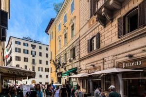 Gallery image of Charme & Chic Luxury in Rome