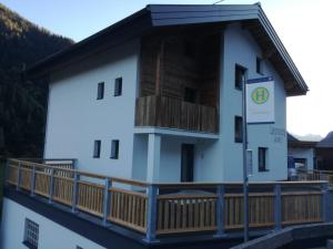 Budova, v ktorej sa apartmán nachádza