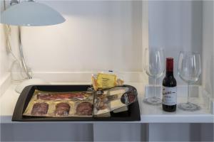 Comida en o cerca de este hotel