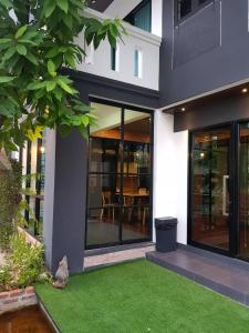 Gallery image of Azz Hotel in Chiang Mai